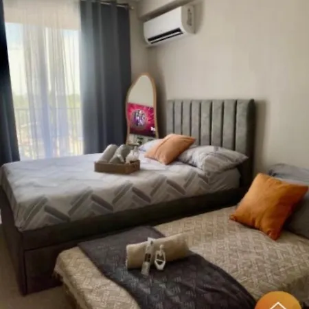Condo With Free Pool Access And Wifi, Near Mactan Airport And Beaches