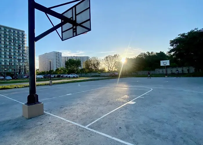 With Free Pool Access And Wifi, Near Mactan Airport And Beaches Aparthotel